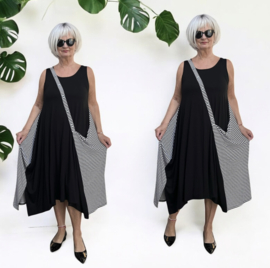Naveed  viscose jersey A-lijn jurk stretch zwart/wit