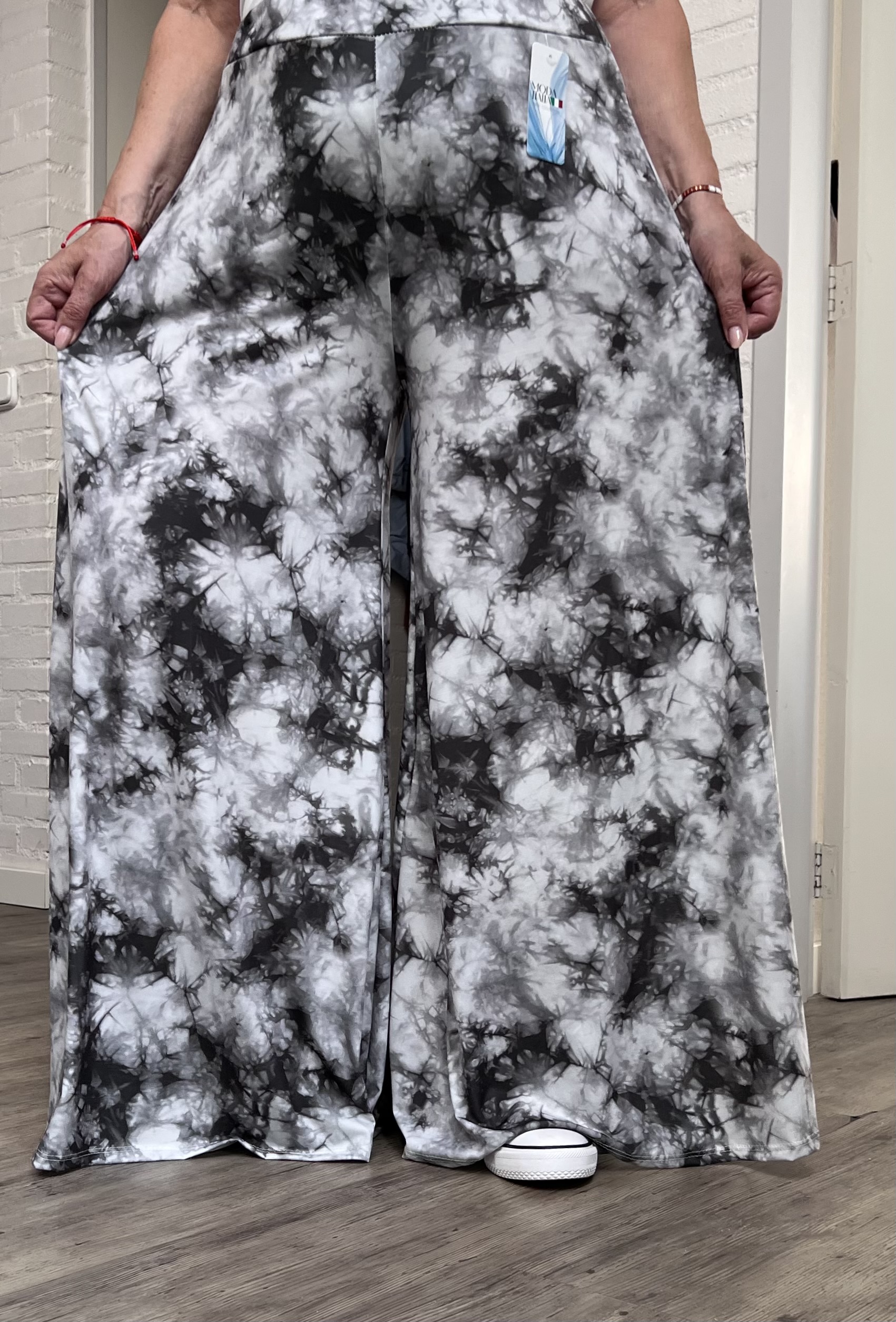 ITALY Mode jersey viscose  wijde broek apart /zeer rekbaar/zwart/wit/grijs