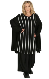AKH oversized gebreide tuniek/poncho  apart stretch zwart/wit