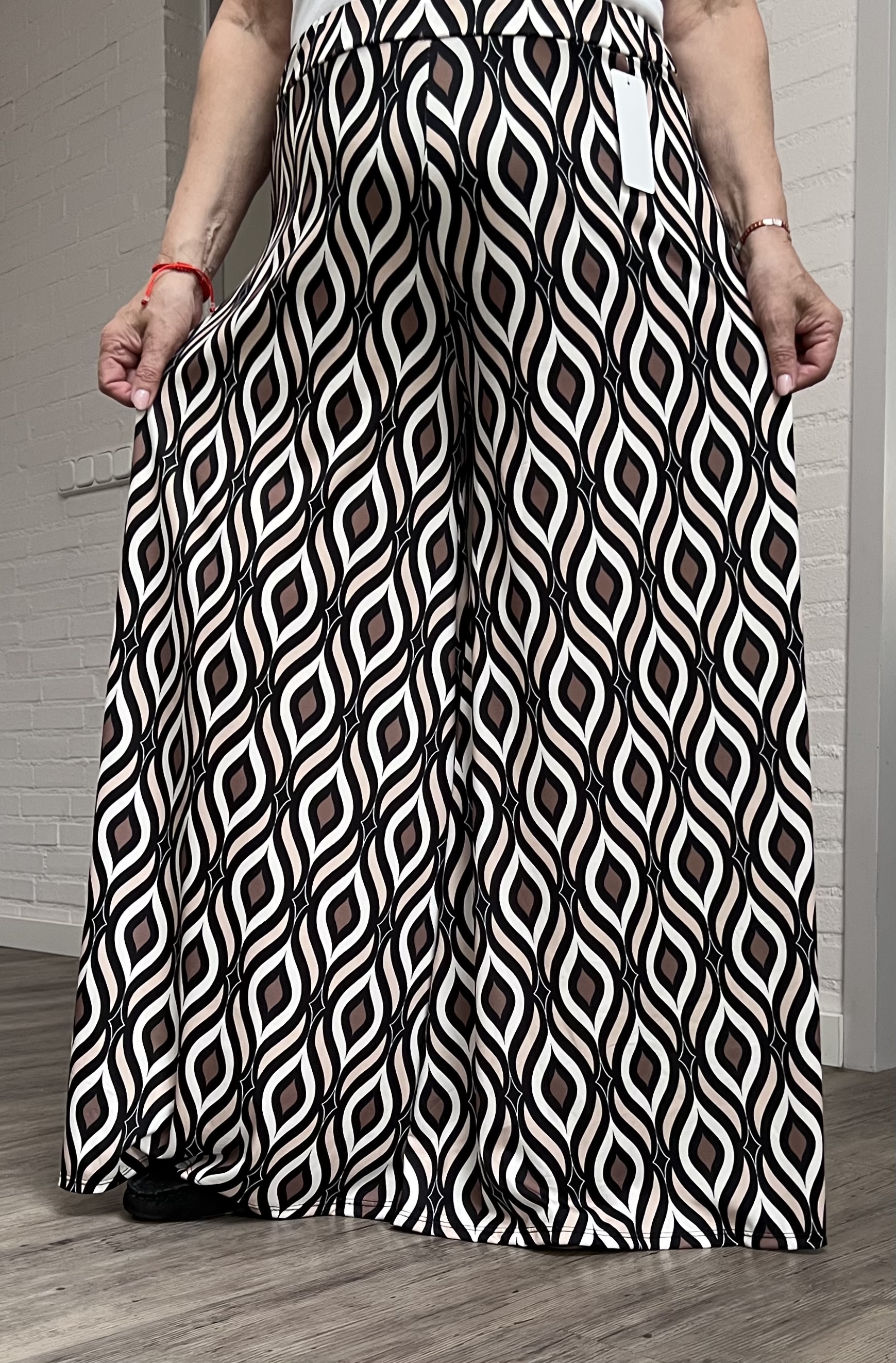 ITALY Mode jersey viscose  wijde broek apart /zeer rekbaar/zwart/beige