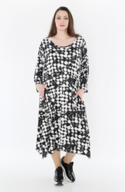 AKH oversized viscose A-lijn jurk / apart /stretch /zwart/wit