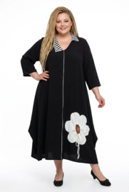 CN-G viscose A-lijn jurk met bloem / zwart/wit