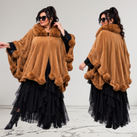 ITALIA  gebreid super zacht omslagdoek/poncho met bont