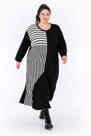 AKH oversized gebreide  tuniek/jurk  apart stretch zwart/wit