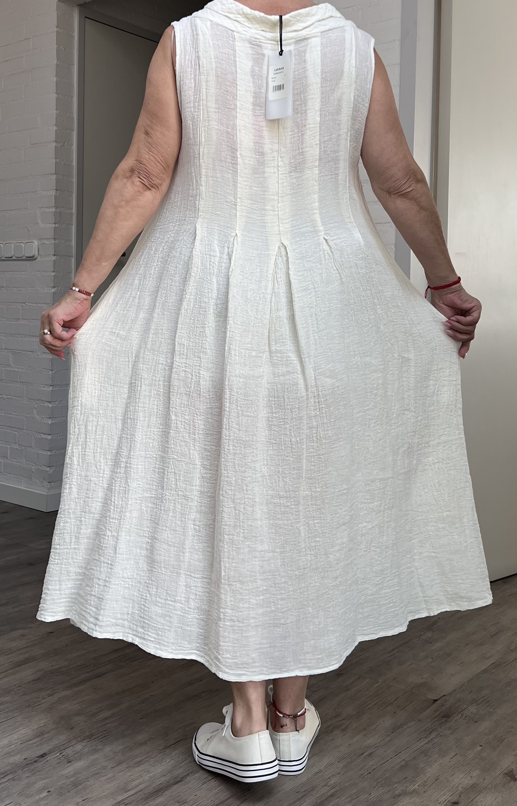 LUUKAA oversized linnen A-lijn jurk/apart
