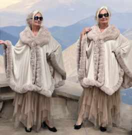 MM Sweet gebreid super zacht omslagdoek/poncho met bont