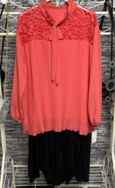 ITALIA oversized geplisseerde blouse met KANT /gevoerd  /in meerdere kleuren