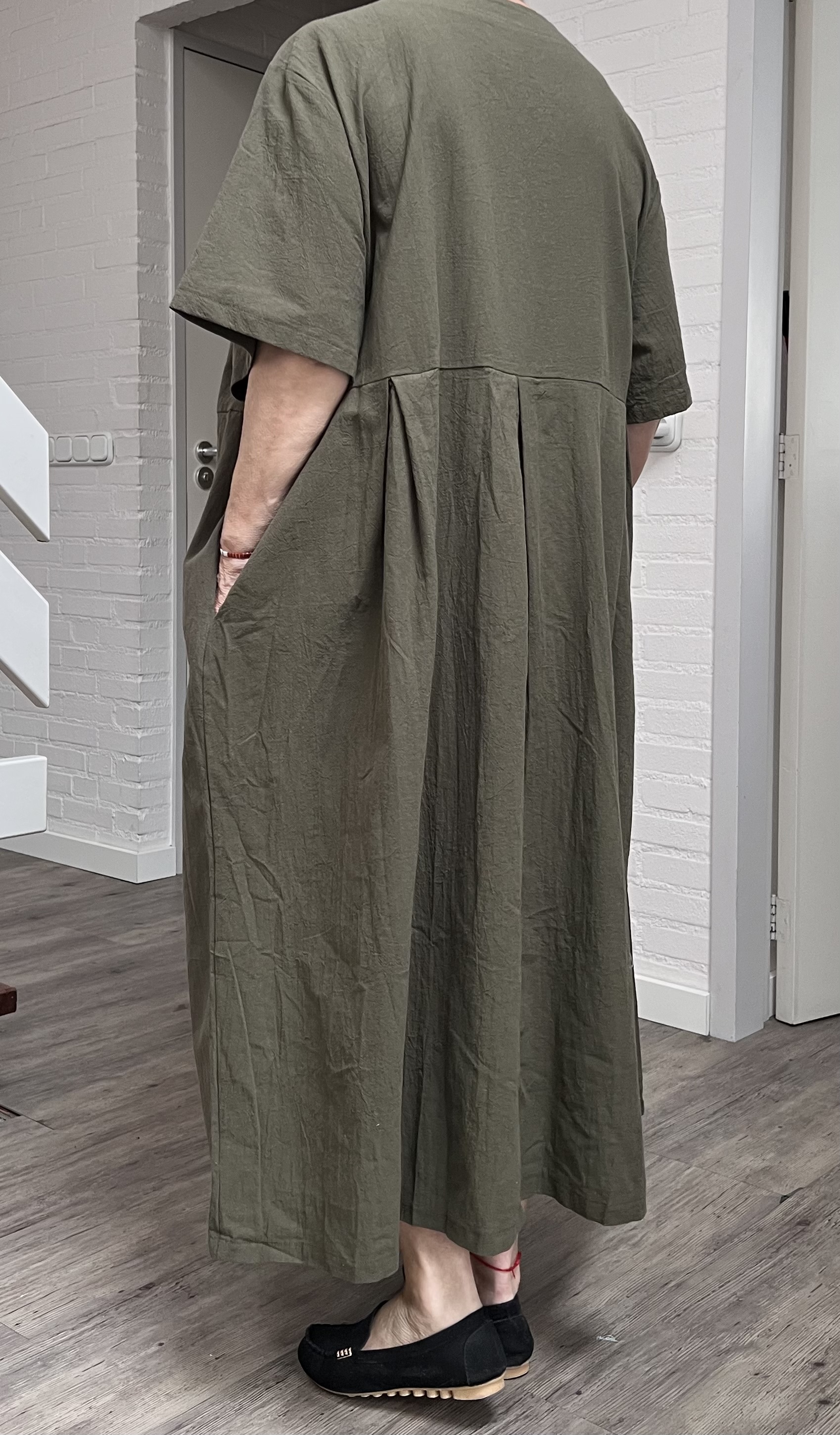 ITALIA  MODA  linnen/viscose  wijde jurk met broche apart