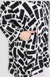 AKH oversized viscose tuniek/top zwart/wit  apart