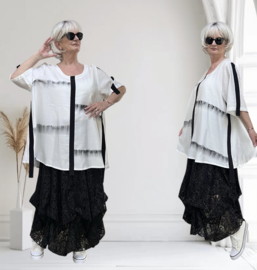 SINNE design..tencel A-lijn top/tuniek/wit/zwart