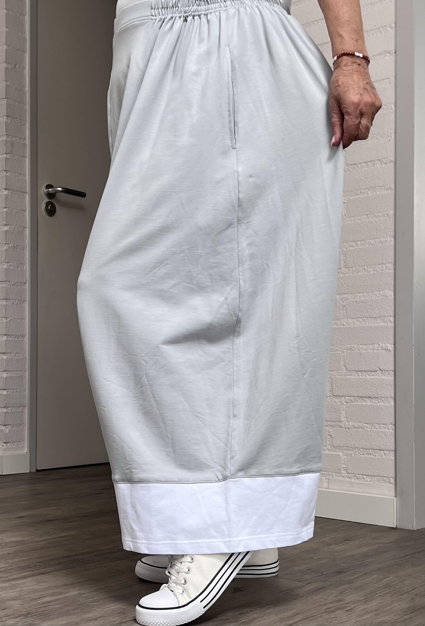 SINNE design..  viscose harembroek stretch/in meerdere kleuren