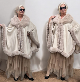 MM Sweet gebreid super zacht omslagdoek/poncho met bont