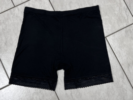 ITALIA korte legging met KANT zwart