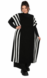 AKH oversized gebreide  tuniek/jurk  apart stretch