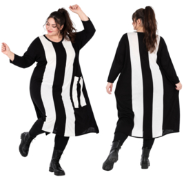 AKH oversized gebreide tuniek/jurk  apart stretch zwart/wit