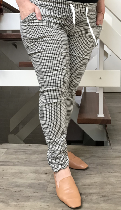 ITALIA viscose ruitjes broek met veel stretch | **broeken | KJ-Style  Webshop Grote Maten Damesmode