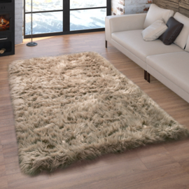 Vloerkleed VKW Hoogpolig Pluizig Kunstbont 'Odette' Beige 120X170cm