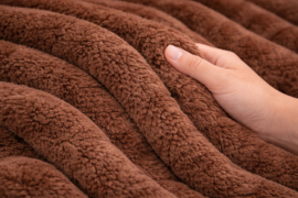 Kleed/Plaid VKW 'Blush' Choco Bruin 150x200cm