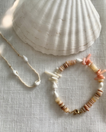 SHELL BRACELET