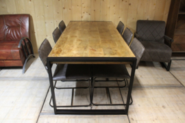 Eetkamertafel mangohout vanaf 140 cm