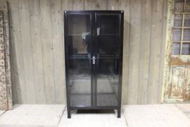Industriële vitrine apothekerskast zwart