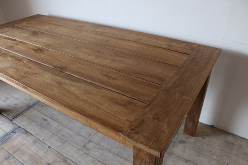 teakhouten tafel buiten