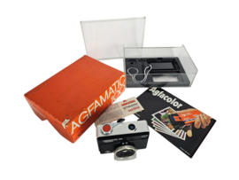 Agfamatic 100 Sensor  1971  Agfa   VF/Rapid-filmsysteem/ Magic cube flits   Duitsland