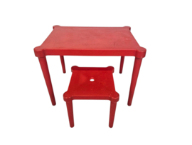 Ikea - model Utter - design Knut & Marianne Hagberg - kindertafeltje en stoel - 90's