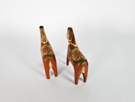 Dala Horse - Dalahastar (2) - design  Grannas A. Olsson - Zweden - 1e kwart 20e eeuw
