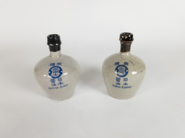 Japanse soja-flessen - steengoed met zoutglazuur - Japan Shoyu’  - ‘Nippon Shoyu’ - Japan - 2e helft 20e eeuw