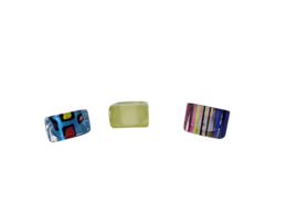 3  x vintage - lucite-  ring - 70s