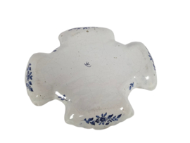Delfts Blauw  - 'lektas' - geaccoleerde randen en versierd met blauw op wit decor van landschappen en bloemen - 19e eeuw