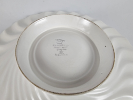 Koninklijke Plateelbakkerij Zuid- Holland - Mat Wit  - Royal - Serveerschaal - 2e kwart 20e  eeuw