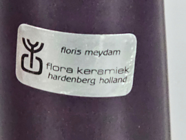 Flora keramiek - Hardenberg - design Floris Meydam -  rozenvazen - kandelaars - 1988