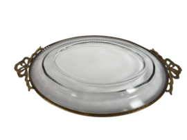 Serveerschaal - glas - verguld - bewerkte rand met aan weerszijde strikjes - 1e helft 20e eeuw