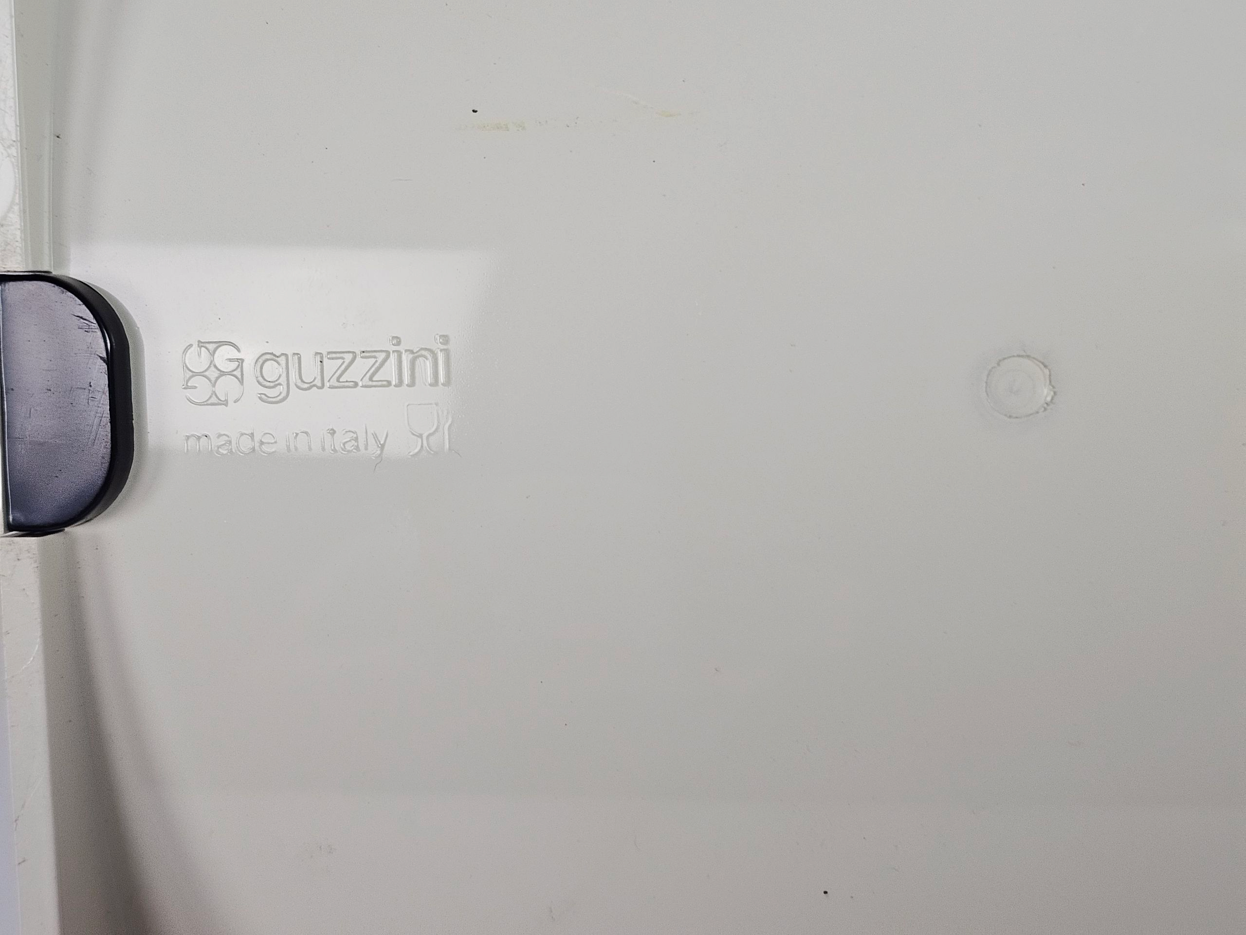 Guzzini servettenhouder - Italie - Furio Venuti - kunststof design - 1980's