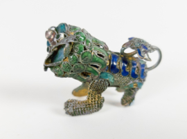 Foo (Fu) dogs -  Filigraan - Emaillen -  cloisonné - miniatuur -  zilver - verguld  ~ 3 stuks - Chinese sieraden ~ 20e eeuw