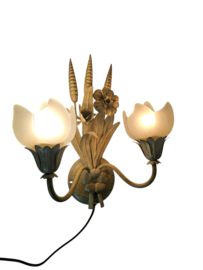 LS Italy  - vintage wandlamp (2)  - metalen goudkleurige bloemen met korenaren - 1970's