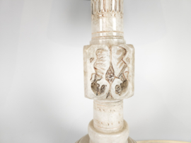 A. Pegasan- Albast - handgesneden - rijkelijk bewerkt - tafellamp -  70's