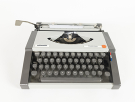 Olivetti - model Tropical - Olivetti do Brasil - typemachine - Mario Bellini - 70's