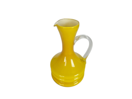 Empoli glas - AV Hand - opaline - mondgeblazen - schenkkan - 70's -