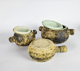 Pieter Groeneveldt -  model Forta - 1 schaal - 2 kookpotten - berkenbast - 60's