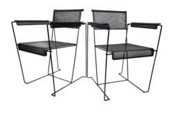Pilastro stijl - Post Modern -  (2) chairs - geperforeerd staal - Holland - 70's