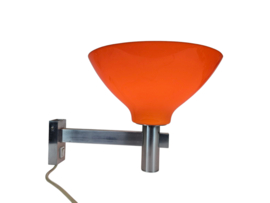Space Age -  Vintage - Aluminium wandlamp met kunststof kap - mid century