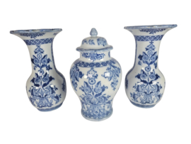 Petrus Regout - kaststel  -  decor: 'Japansch' - trompet vazen - (3 delig) - antiek - handbeschilderd - blindmerk - 1890/1910