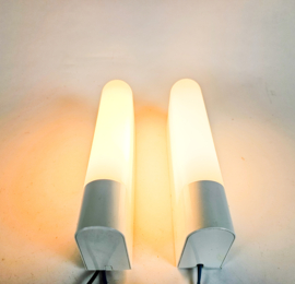 Lumiance Holland - designer Chris Hiemstra - acryl kap -  set (2) wandlampen - Nederlands design - jaren 80