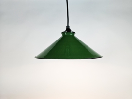 Industrieel - hanglamp - emaille - groen - 3e kwart 20e eeuw