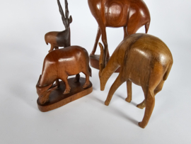 Vintage - Mid Century - Hert/Antilope/Gazelle/Stier - houtsnijwerk -  4 objecten - teak  - decoratie - 3e kwart 20e eeuw