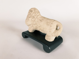Bitossi - Aldo Londi - Leeuw - Leeuw op standaard - ongeglazuurd - sculptuur - Flavio Montelupo - 80's
