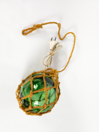 Vintage glazen-bol-met-verlichting-en-macramé-hanger - 60's